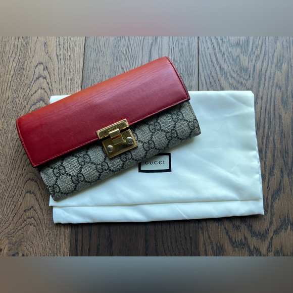 Gucci padlock wallet on a chain - Picture 6 of 12